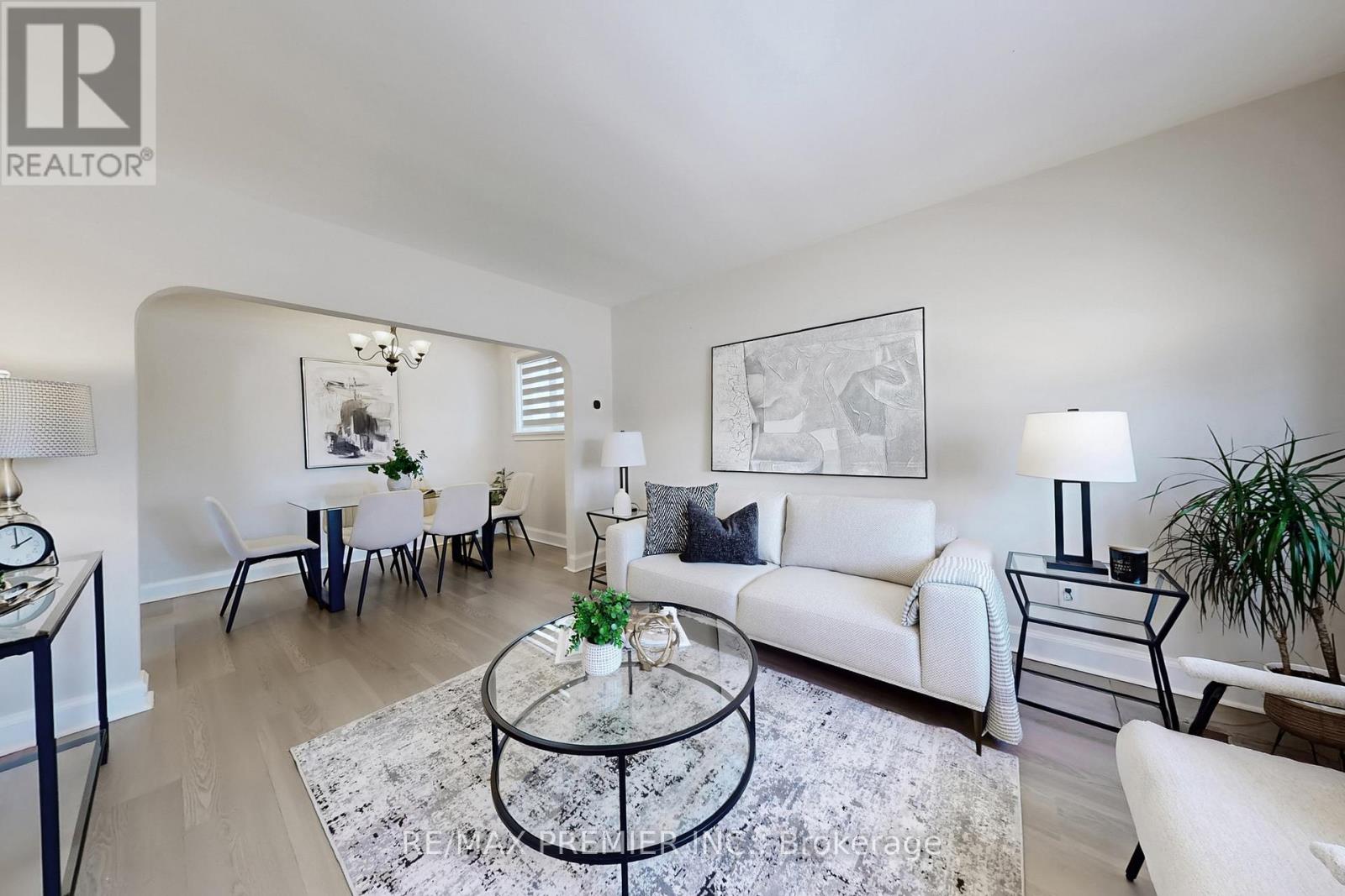 47 Amsterdam Avenue, Toronto, Ontario  M4B 2B9 - Photo 6 - E12973628