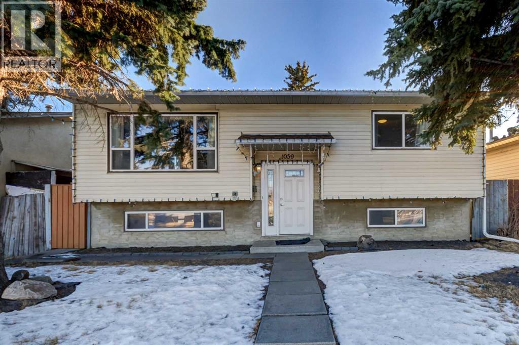 1059 Pinecliff Drive NE, Calgary, Alberta