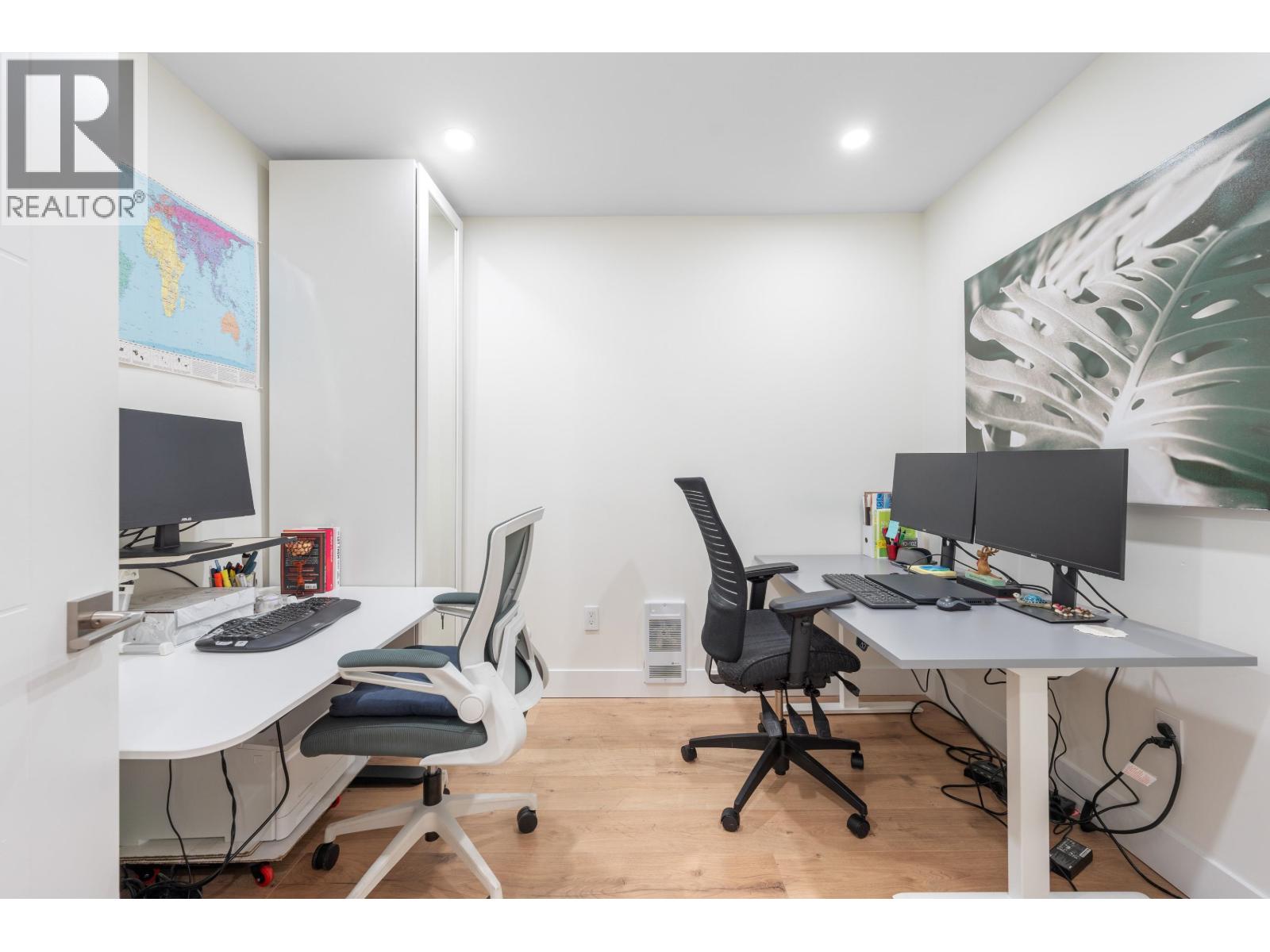 8649 11th Avenue, Burnaby, British Columbia  V3N 2P9 - Photo 11 - R3107740