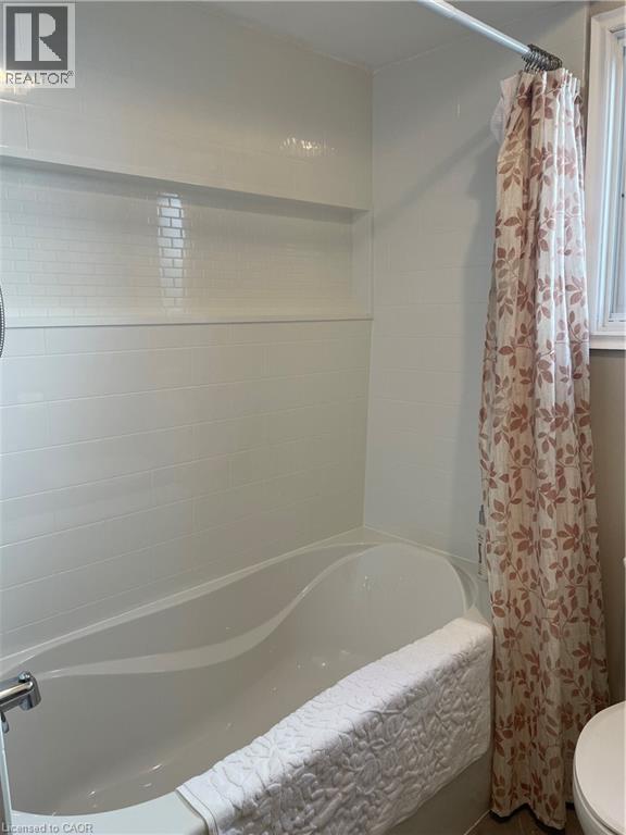 22 Novoco Drive, Hamilton, Ontario  L9C 7E8 - Photo 3 - 40817908