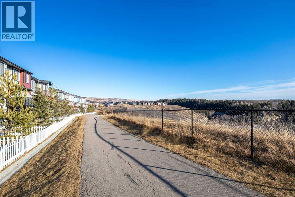 108 Jumping Pound Common, Cochrane, Alberta  T4C 2L1 - Photo 27 - A2299048
