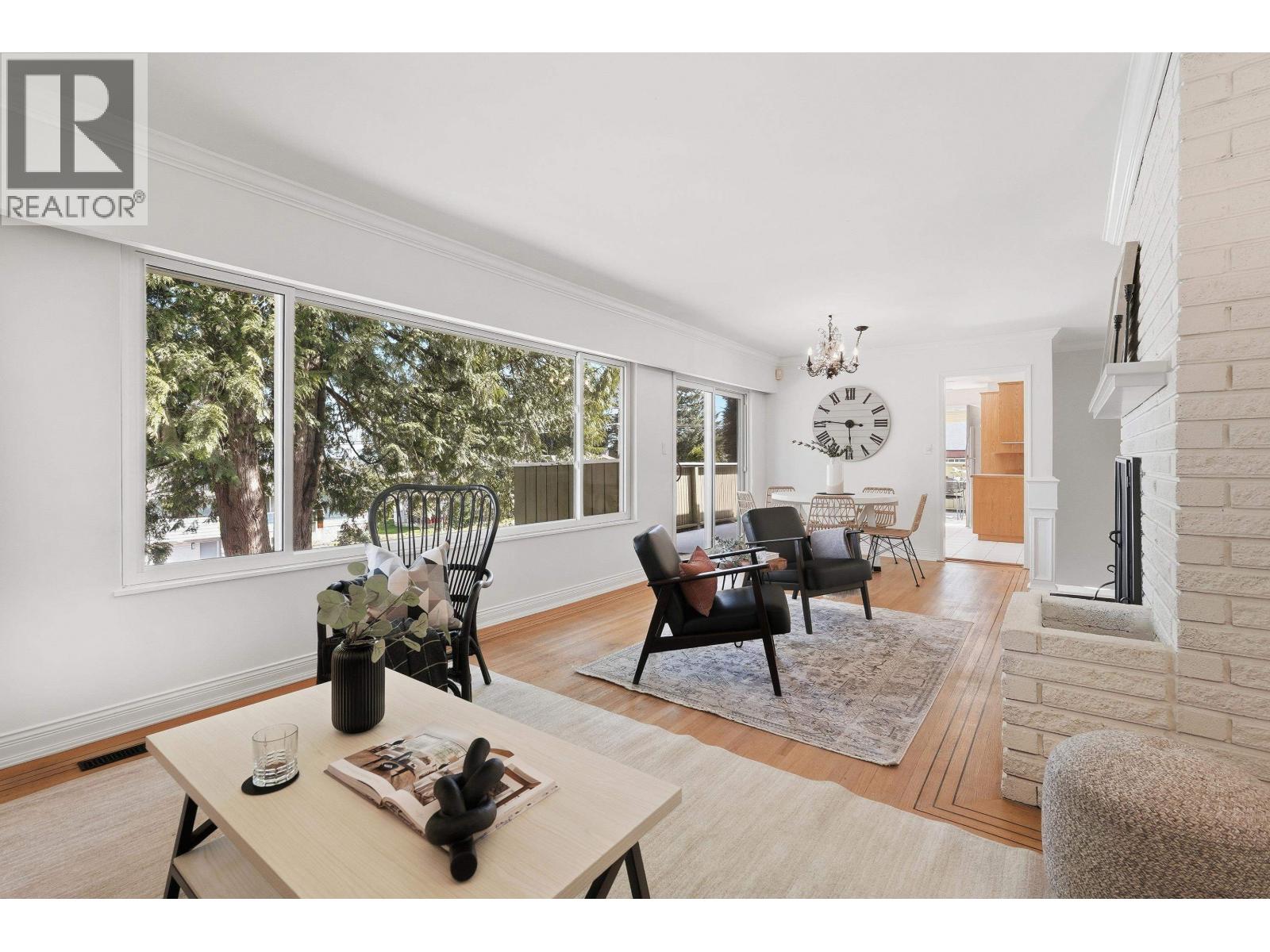 1022 Ranch Park Way, Coquitlam, British Columbia  V3C 2H2 - Photo 3 - R3108757