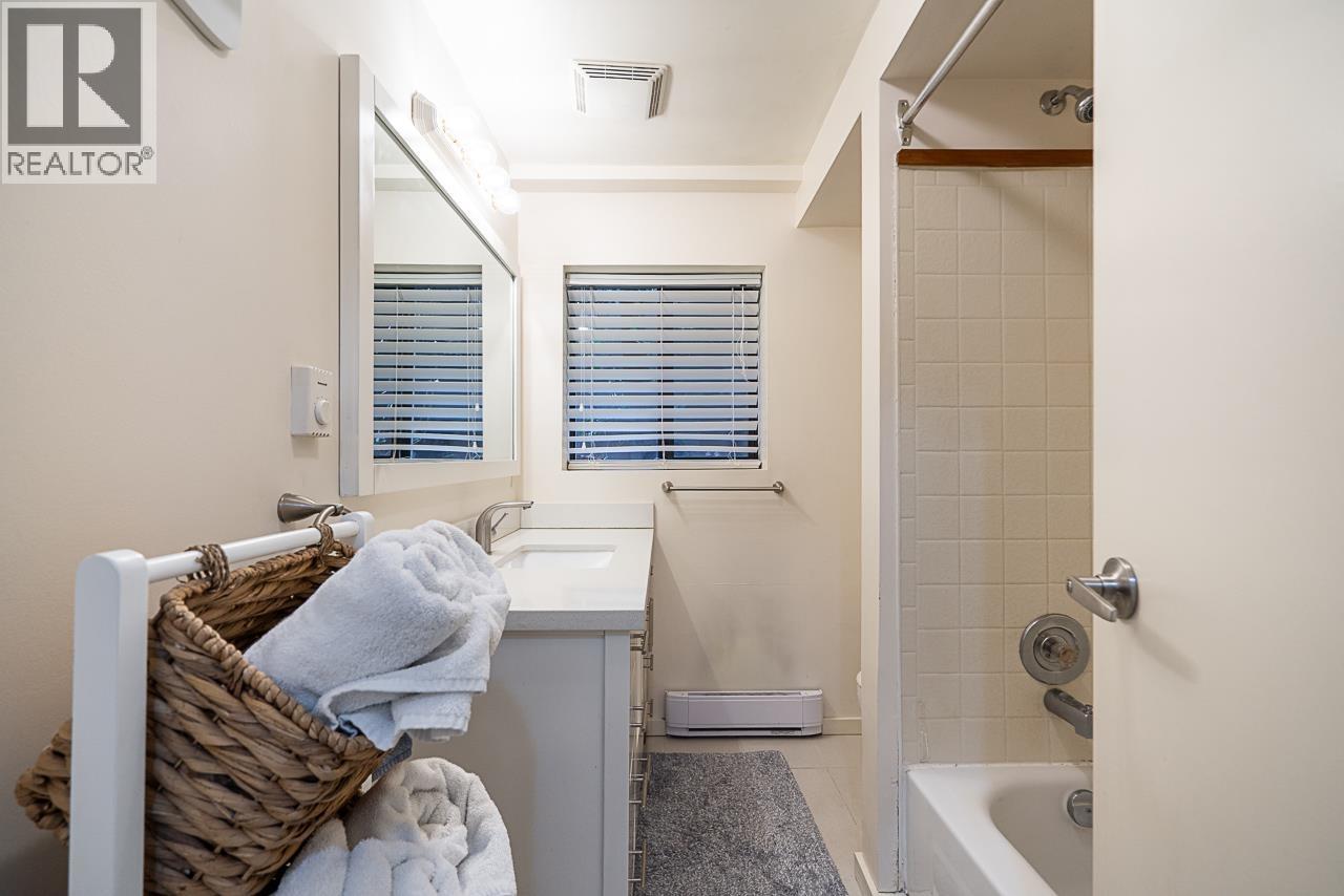 4338 W 2nd Avenue, Vancouver, British Columbia  V6R 1K3 - Photo 27 - R3108820