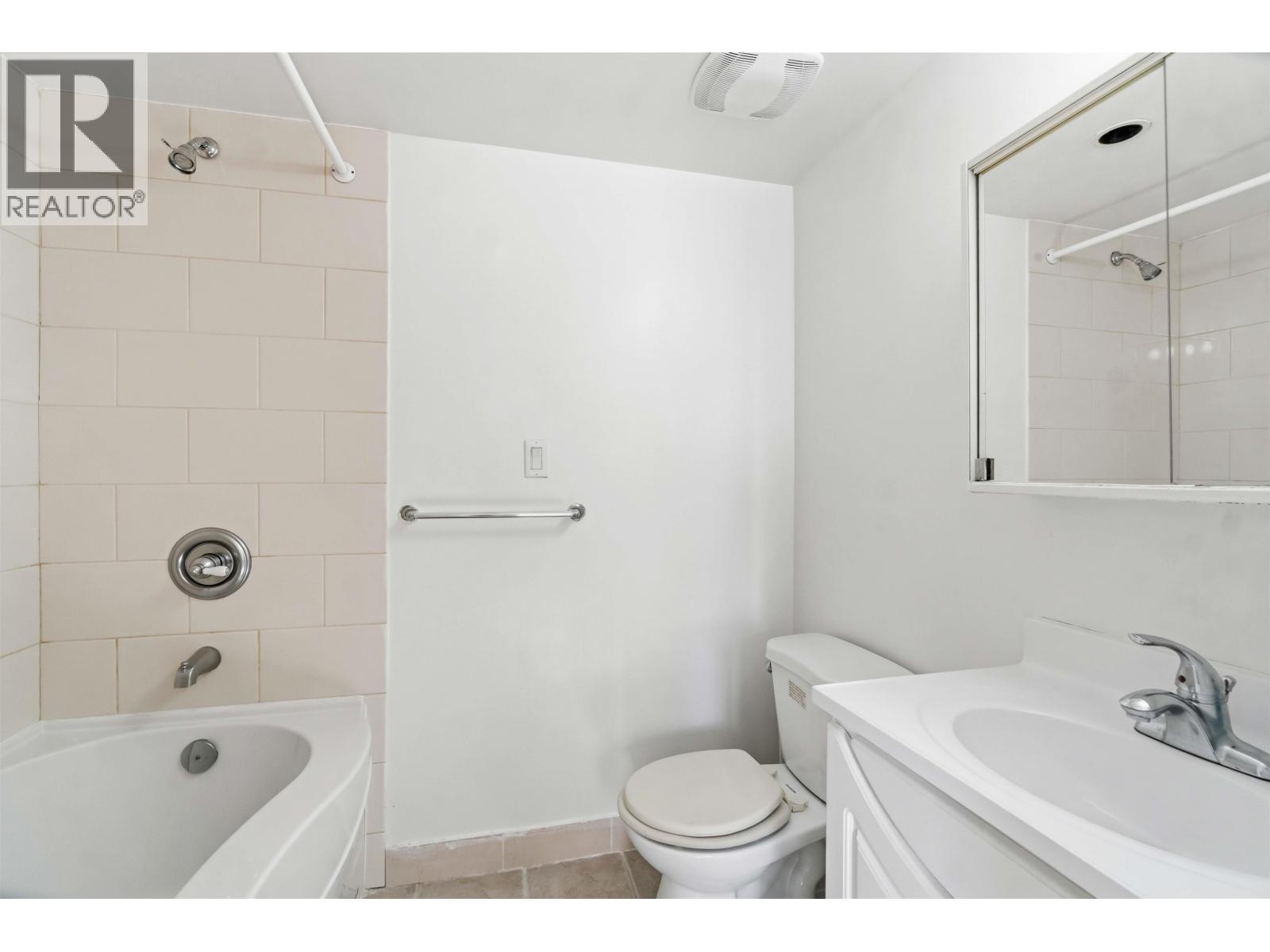 552 W 29th Street, North Vancouver, British Columbia  V7N 2K1 - Photo 21 - R3108821