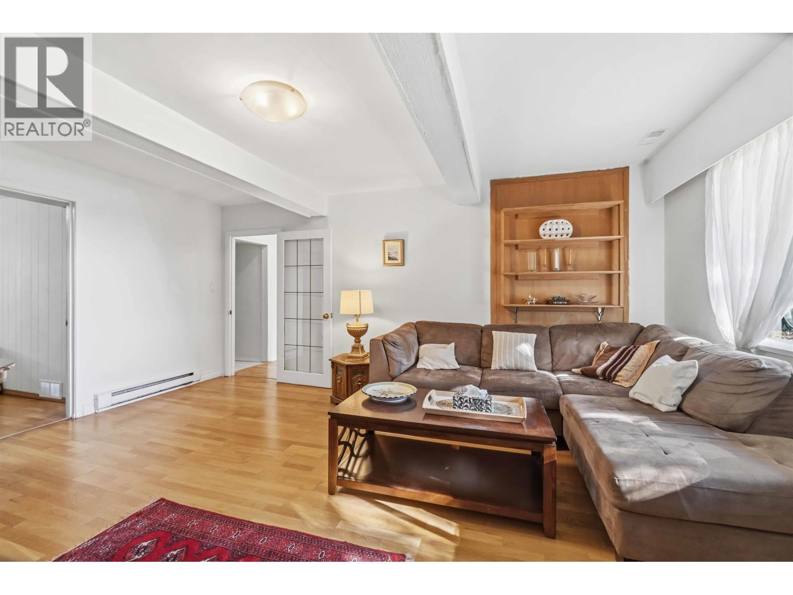 552 W 29th Street, North Vancouver, British Columbia  V7N 2K1 - Photo 25 - R3108821