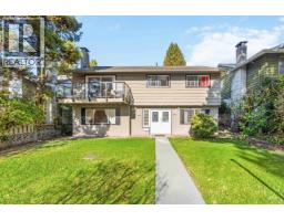552 W 29TH STREET, North Vancouver, British Columbia