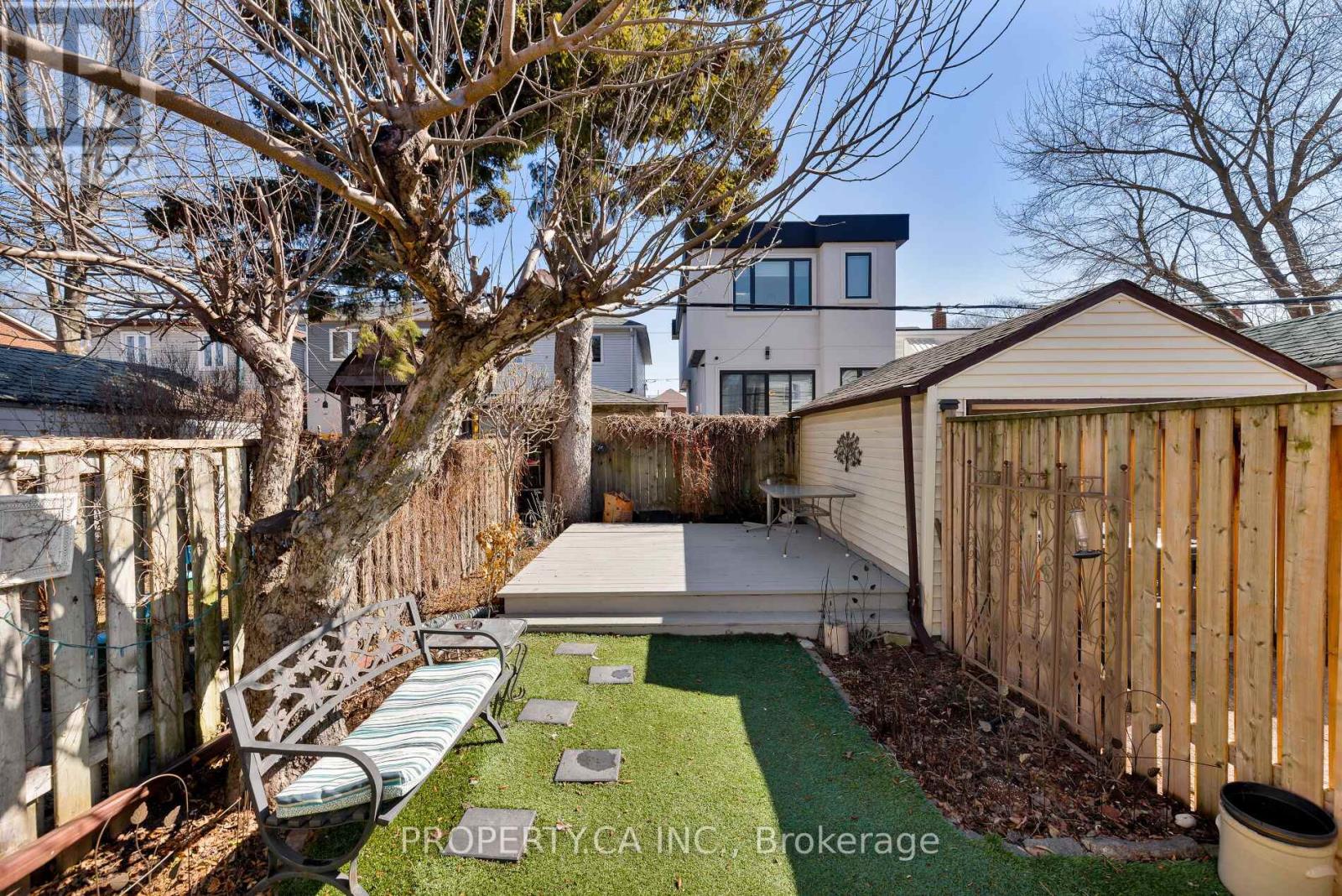 313 Monarch Park Avenue, Toronto, Ontario  M4J 4T2 - Photo 11 - E12950492