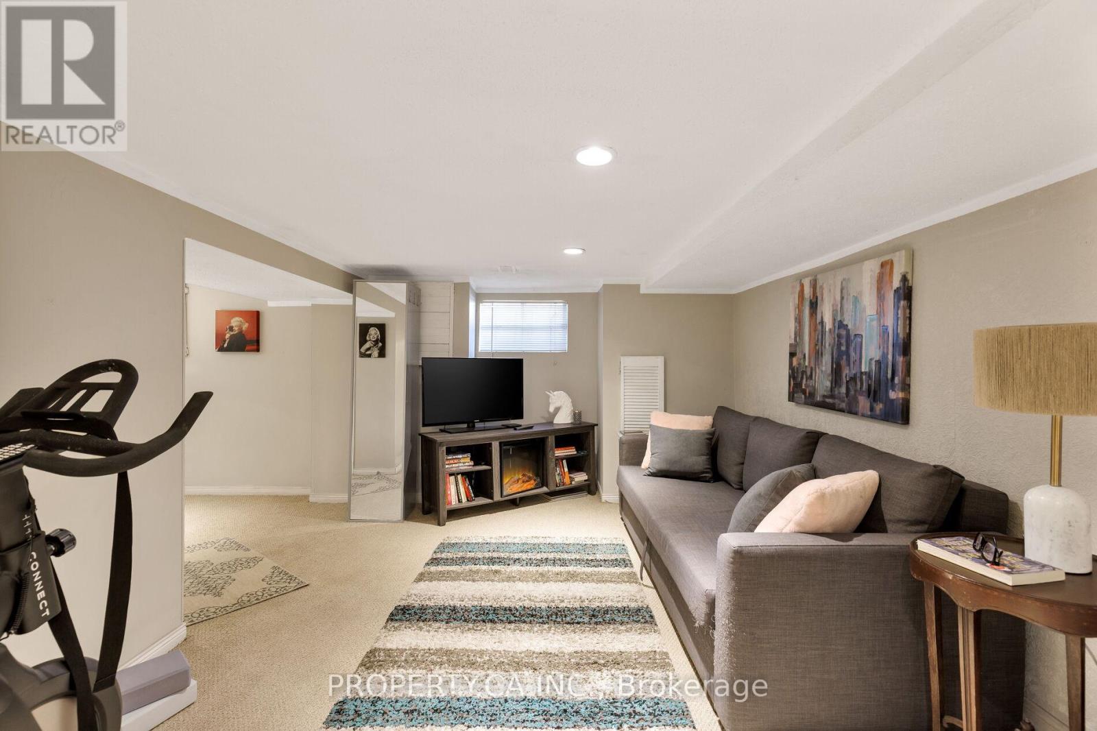 313 Monarch Park Avenue, Toronto, Ontario  M4J 4T2 - Photo 22 - E12950492