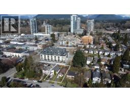 1536 BOND STREET, North Vancouver, British Columbia