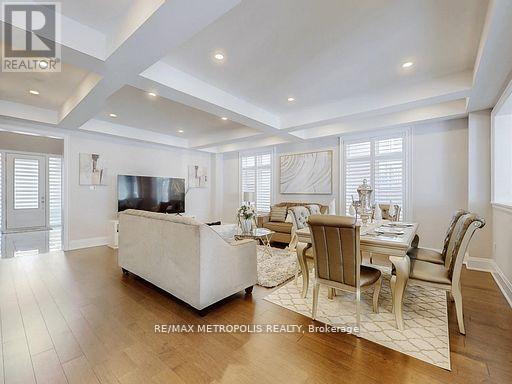 126 Silk Twist Drive, East Gwillimbury, Ontario  L9N 0W1 - Photo 4 - N12973592