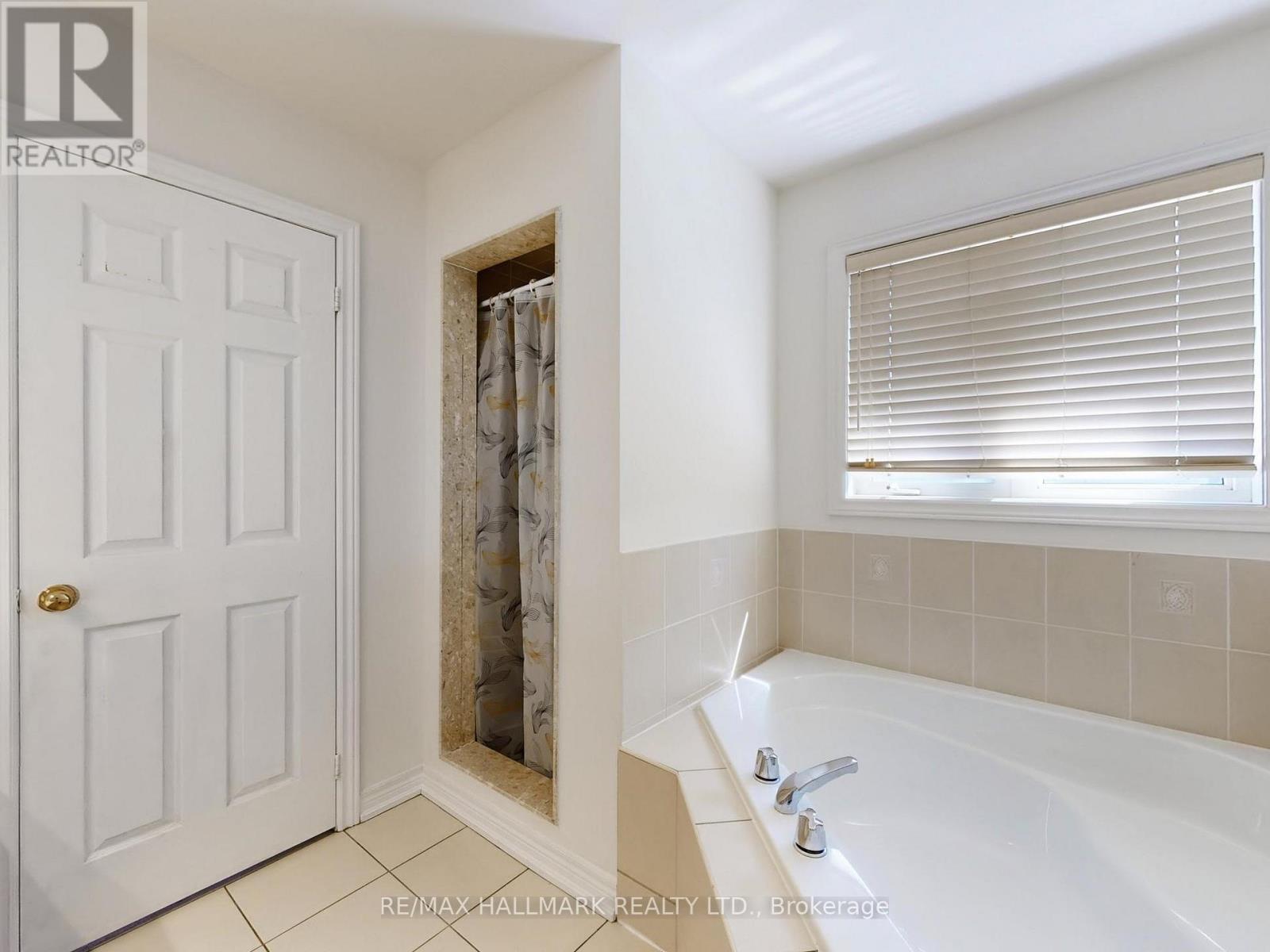 39 Retreat Boulevard, Vaughan, Ontario  L4H 0C1 - Photo 12 - N12973618