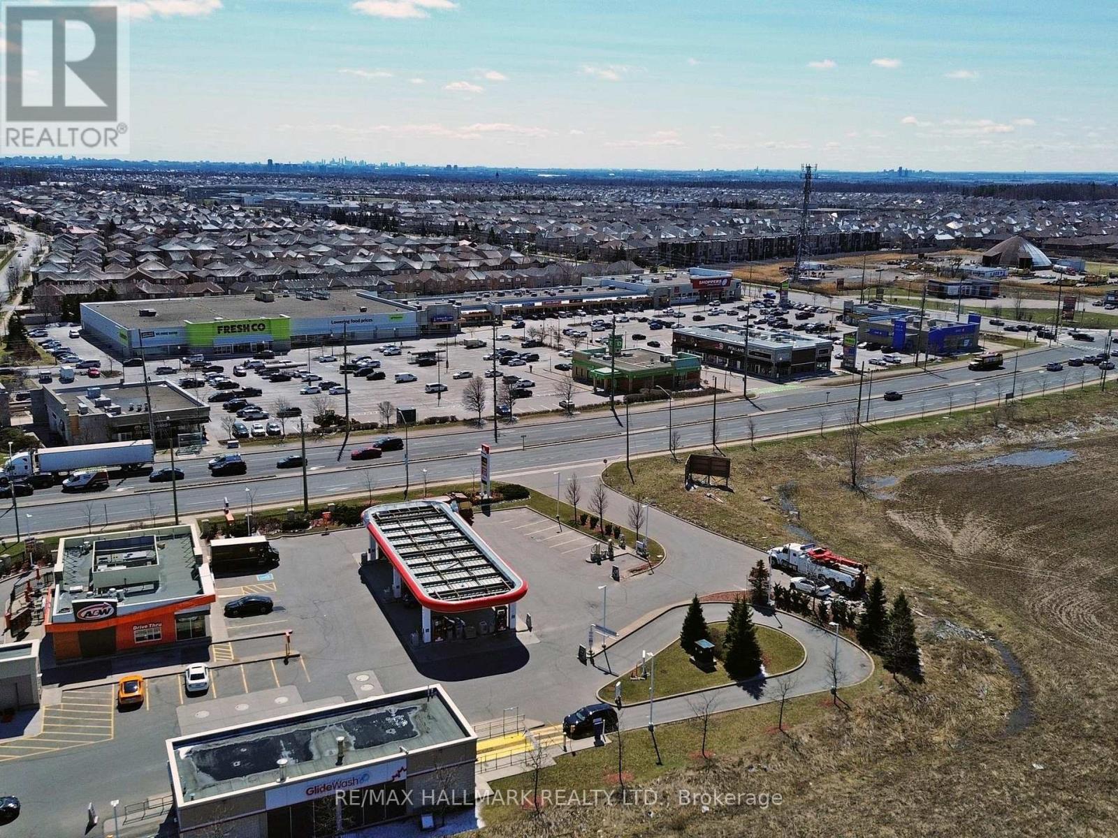 39 Retreat Boulevard, Vaughan, Ontario  L4H 0C1 - Photo 29 - N12973618