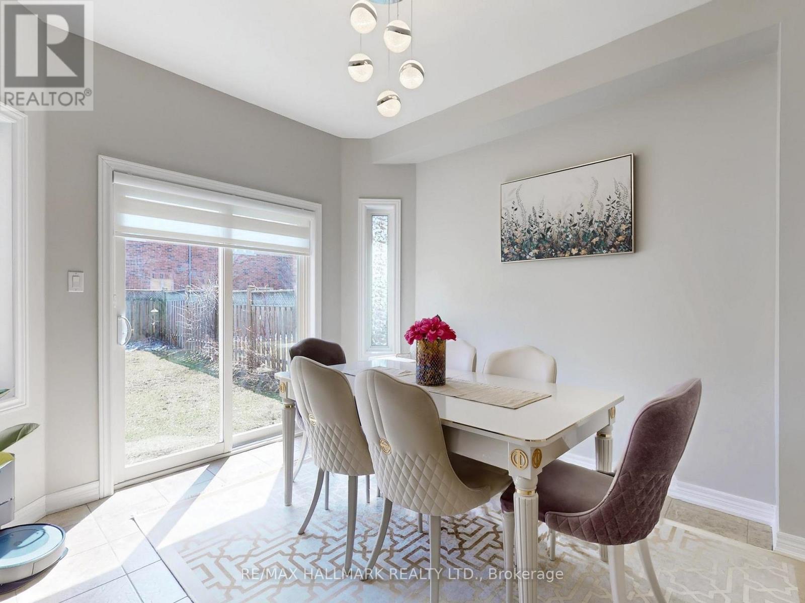 39 Retreat Boulevard, Vaughan, Ontario  L4H 0C1 - Photo 9 - N12973618