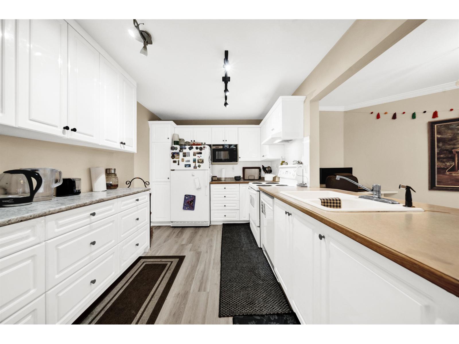 212 6557 121 Street, Surrey, British Columbia  V3W 1E7 - Photo 28 - R3108855