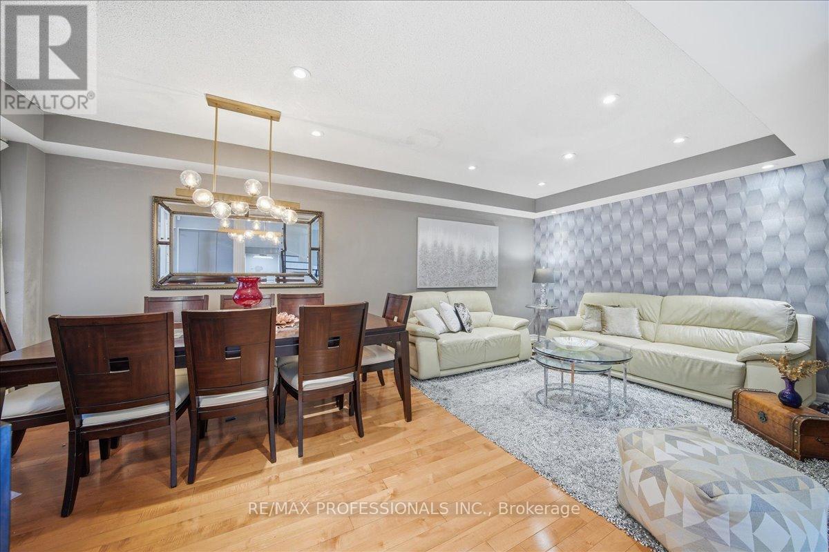 7387 Davemark Court, Mississauga, Ontario  L5N 7P3 - Photo 12 - W12973582