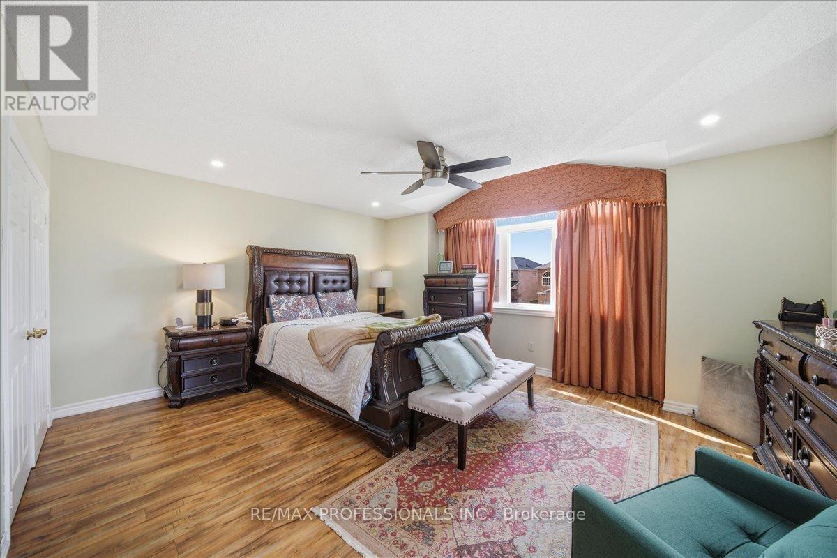 7387 Davemark Court, Mississauga, Ontario  L5N 7P3 - Photo 28 - W12973582