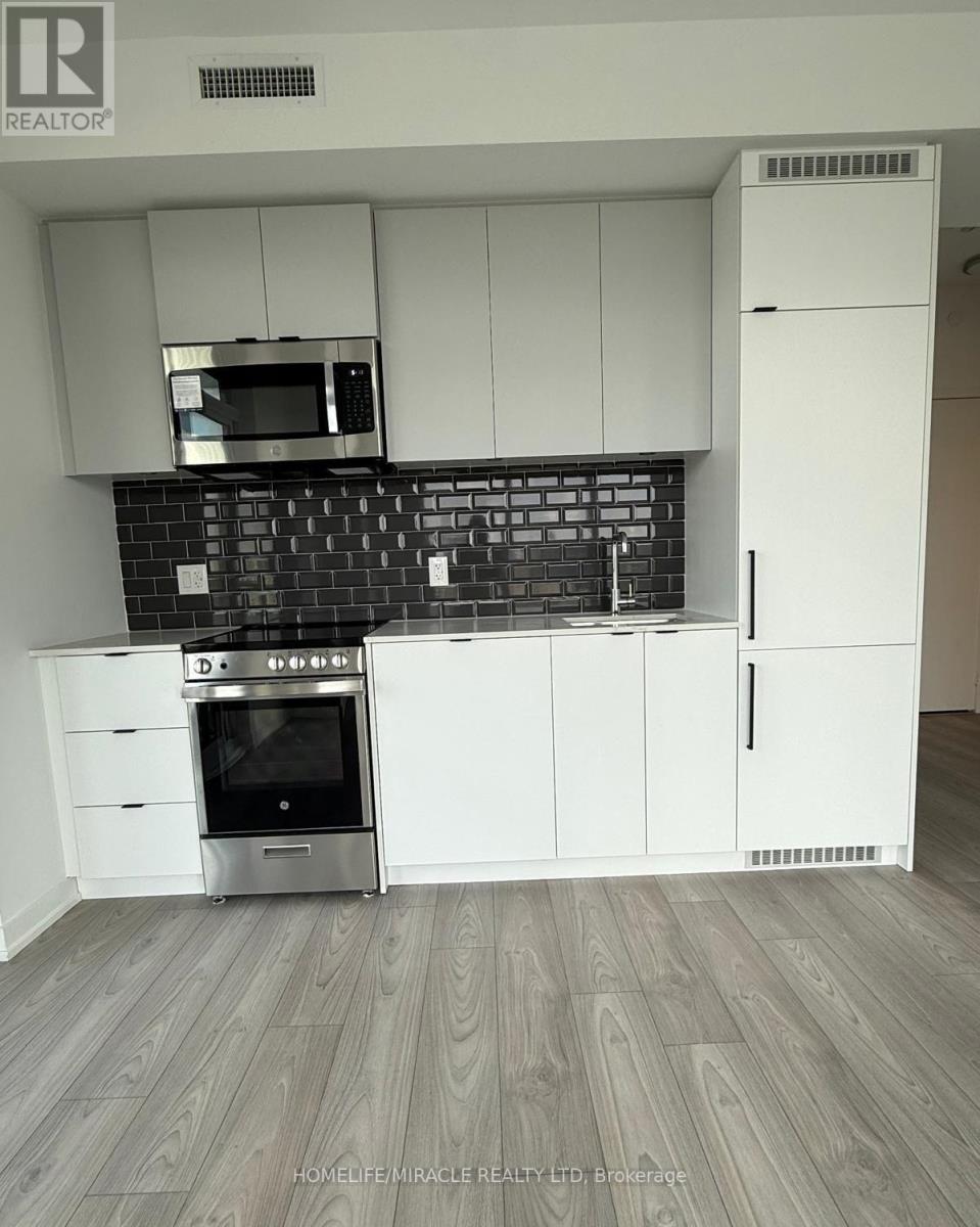 926 - 285 Dufferin Street, Toronto, Ontario  M6K 0J2 - Photo 2 - W12973606