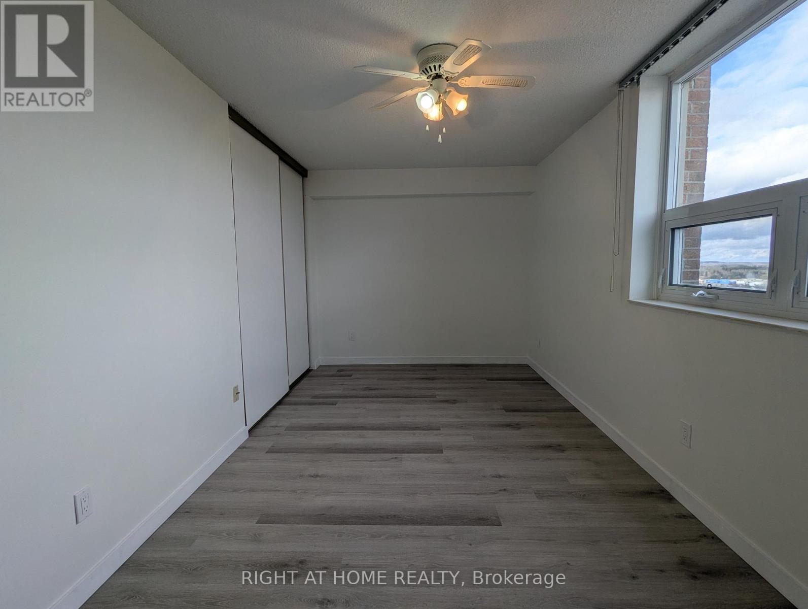 706 - 8 Fead Street, Orangeville, Ontario  L9W 3X4 - Photo 9 - W12973608