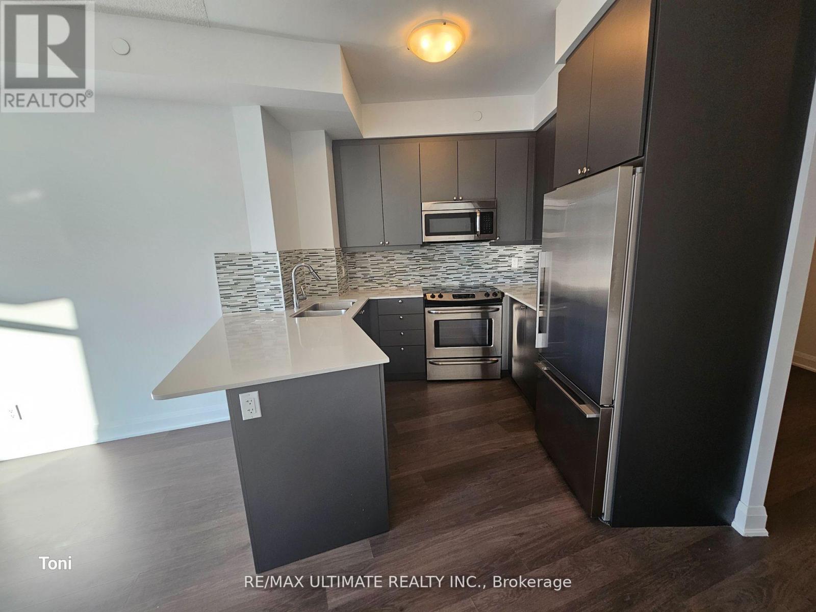 707 - 25 Fontenay Court, Toronto, Ontario  M9A 0C4 - Photo 4 - W12973634