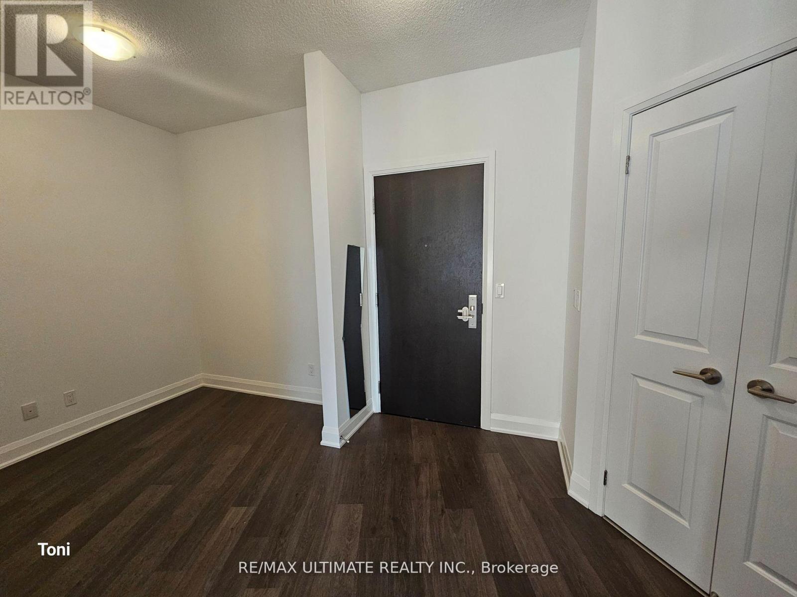 707 - 25 Fontenay Court, Toronto, Ontario  M9A 0C4 - Photo 6 - W12973634