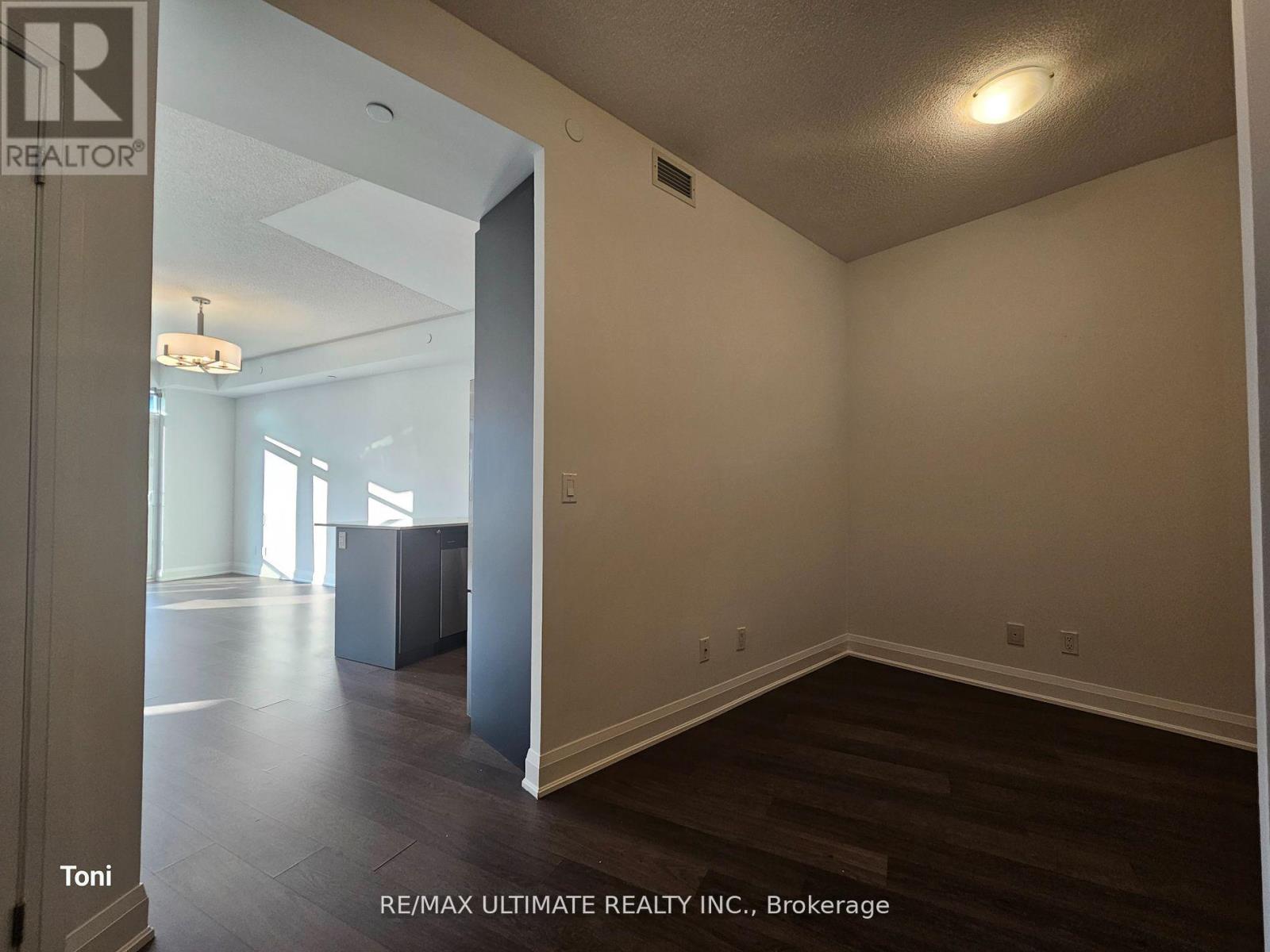 707 - 25 Fontenay Court, Toronto, Ontario  M9A 0C4 - Photo 9 - W12973634