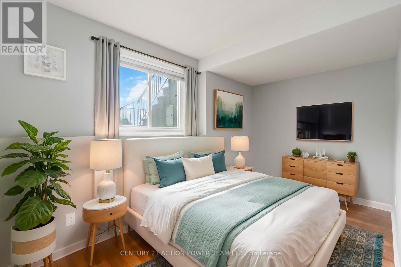 904 Tanguay Court, Ottawa, Ontario  K2L 3X5 - Photo 19 - X12966994