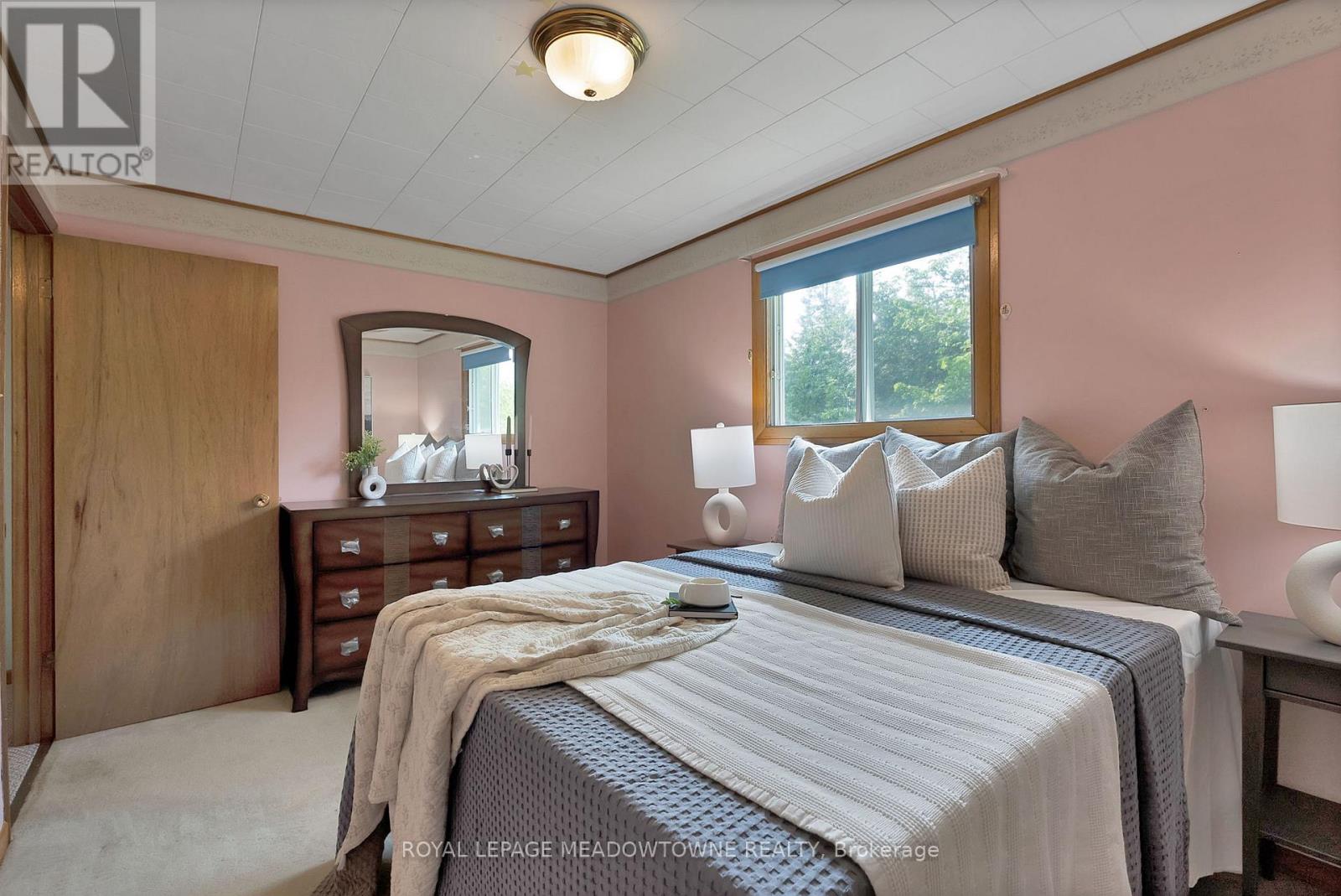 46 Hawke Drive, Kawartha Lakes, Ontario  K0L 2W0 - Photo 19 - X12973650