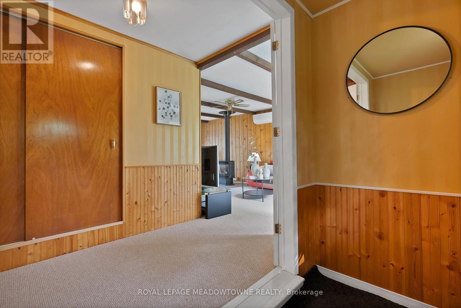 46 Hawke Drive, Kawartha Lakes, Ontario  K0L 2W0 - Photo 3 - X12973650