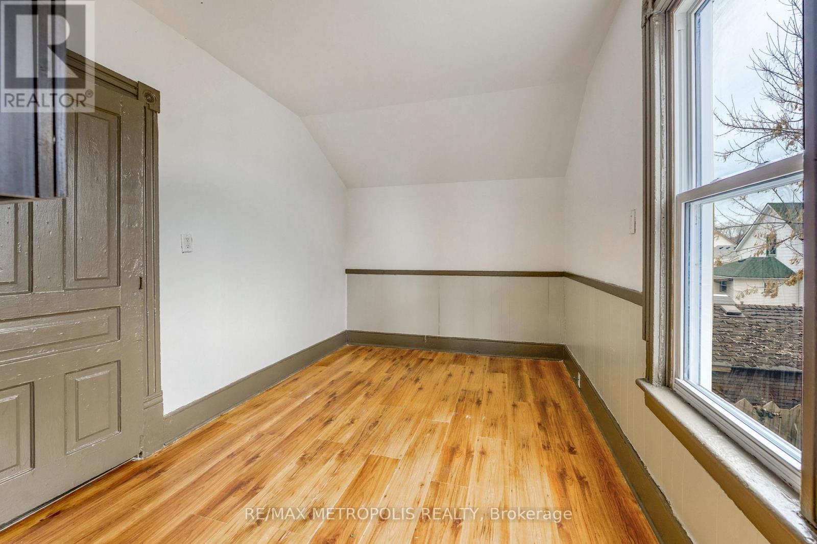 2 - 132 Forsyth Street S, Sarnia, Ontario  N7T 3A7 - Photo 17 - X12973670