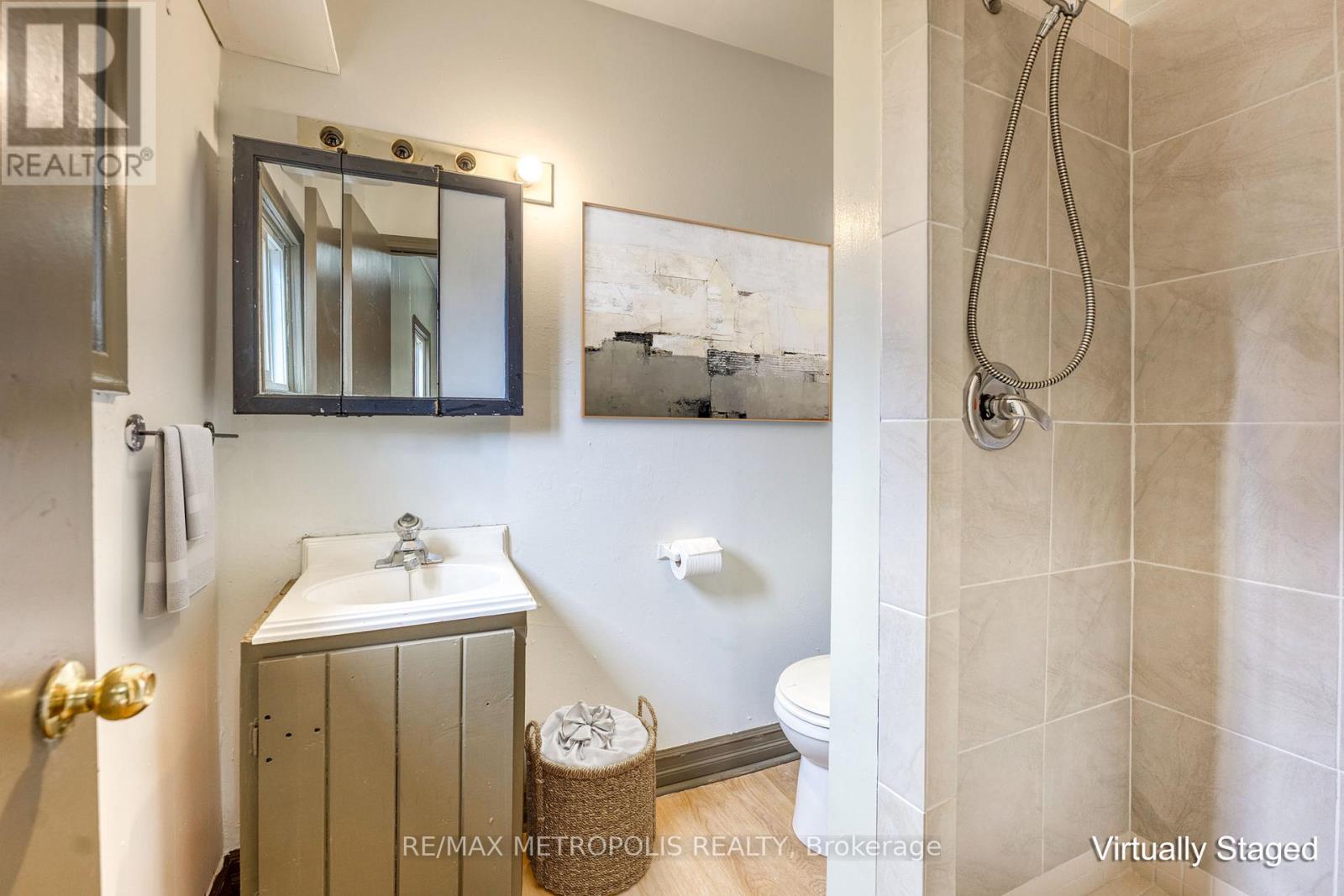 2 - 132 Forsyth Street S, Sarnia, Ontario  N7T 3A7 - Photo 9 - X12973670