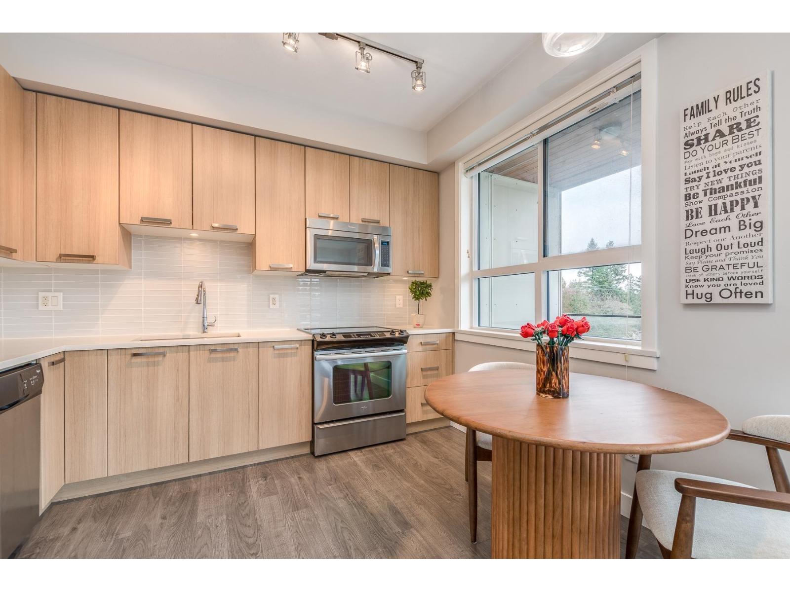 406 15388 105 Avenue, Surrey, British Columbia  V3R 0C4 - Photo 8 - R3108771