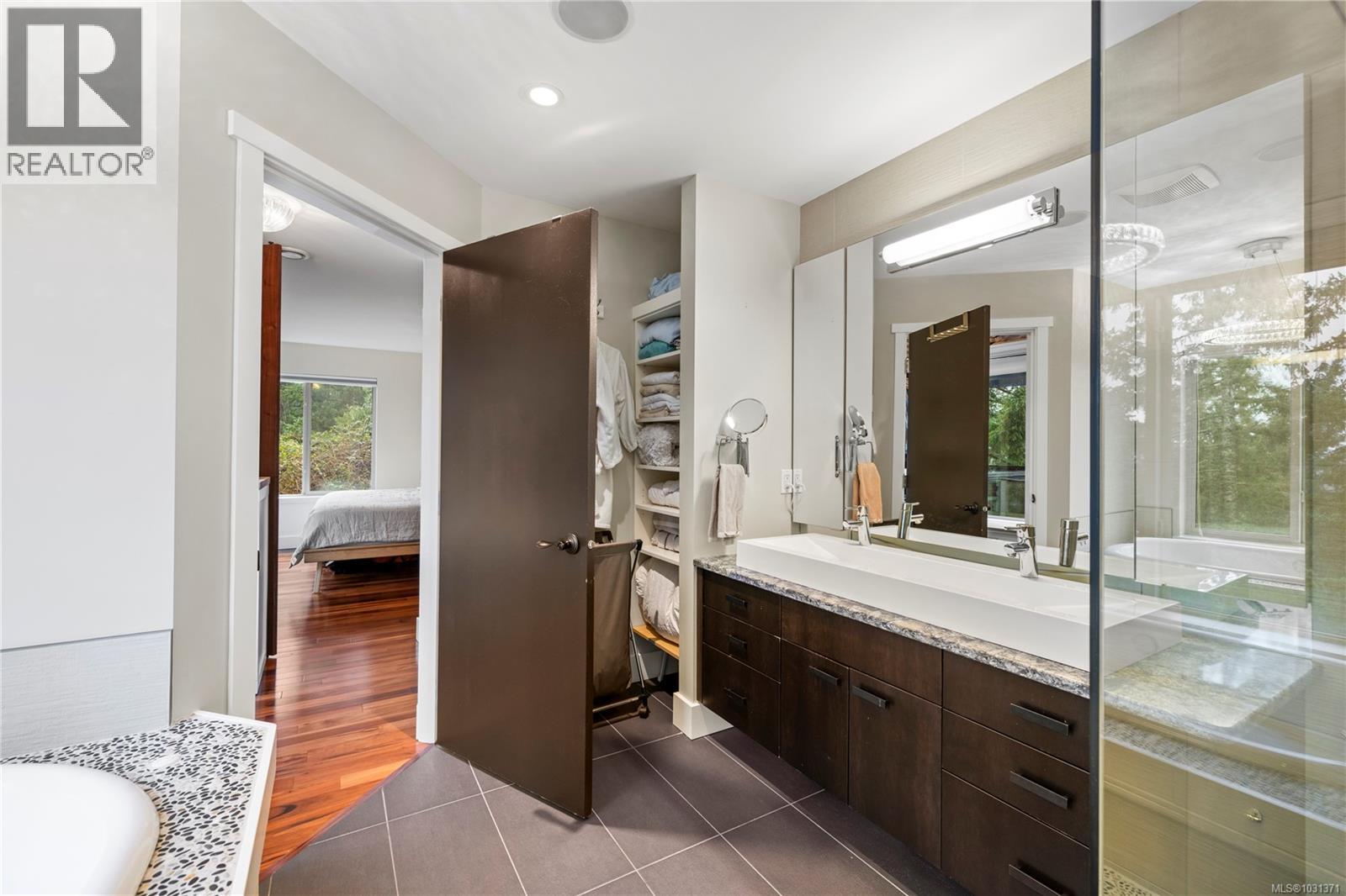 340 Summit Dr, Nanaimo, British Columbia  V9T 5R2 - Photo 42 - 1031371