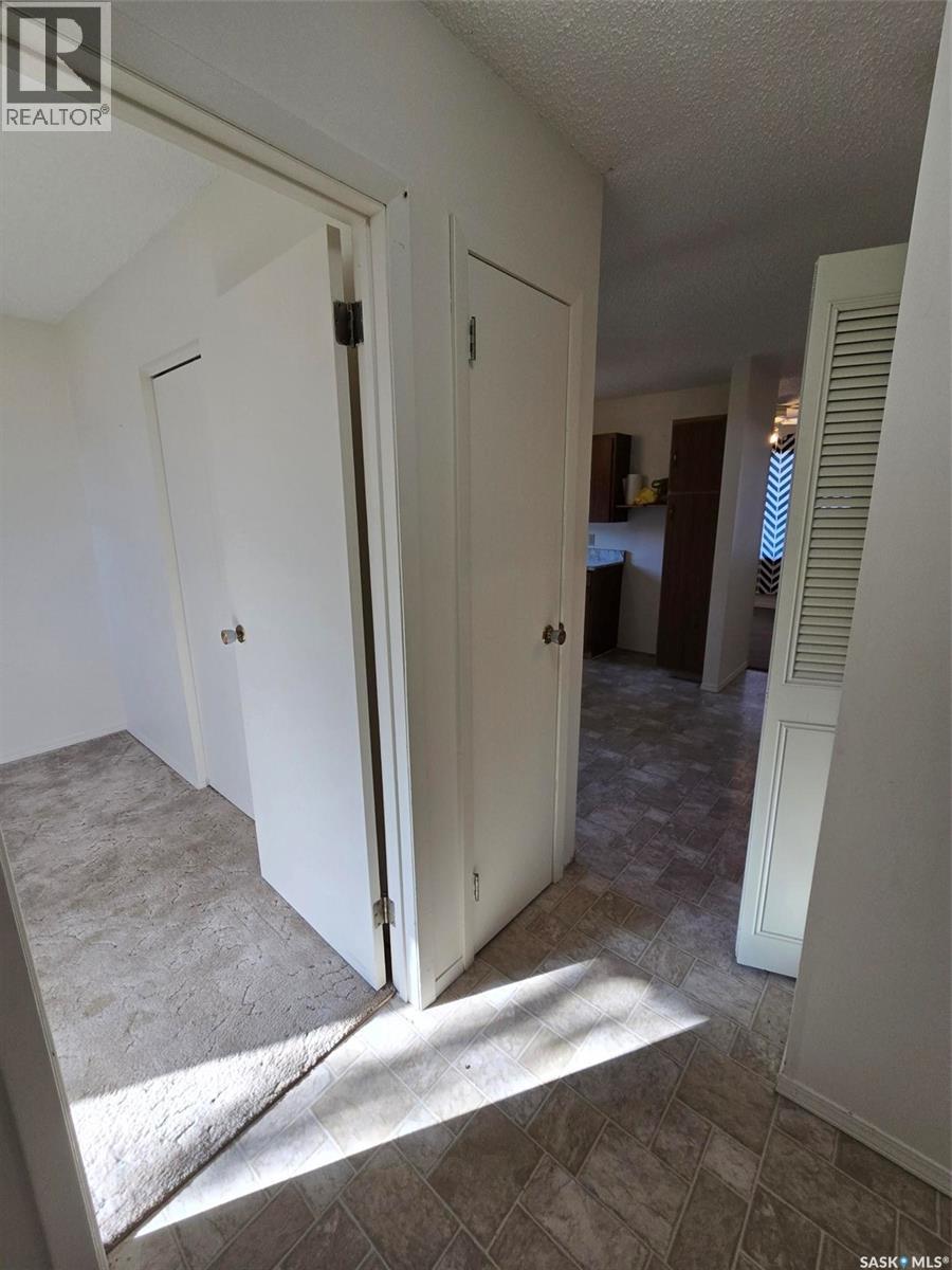 413 - 415 Calgary Street, Broadview, Saskatchewan  S0G 0K0 - Photo 20 - SK032400