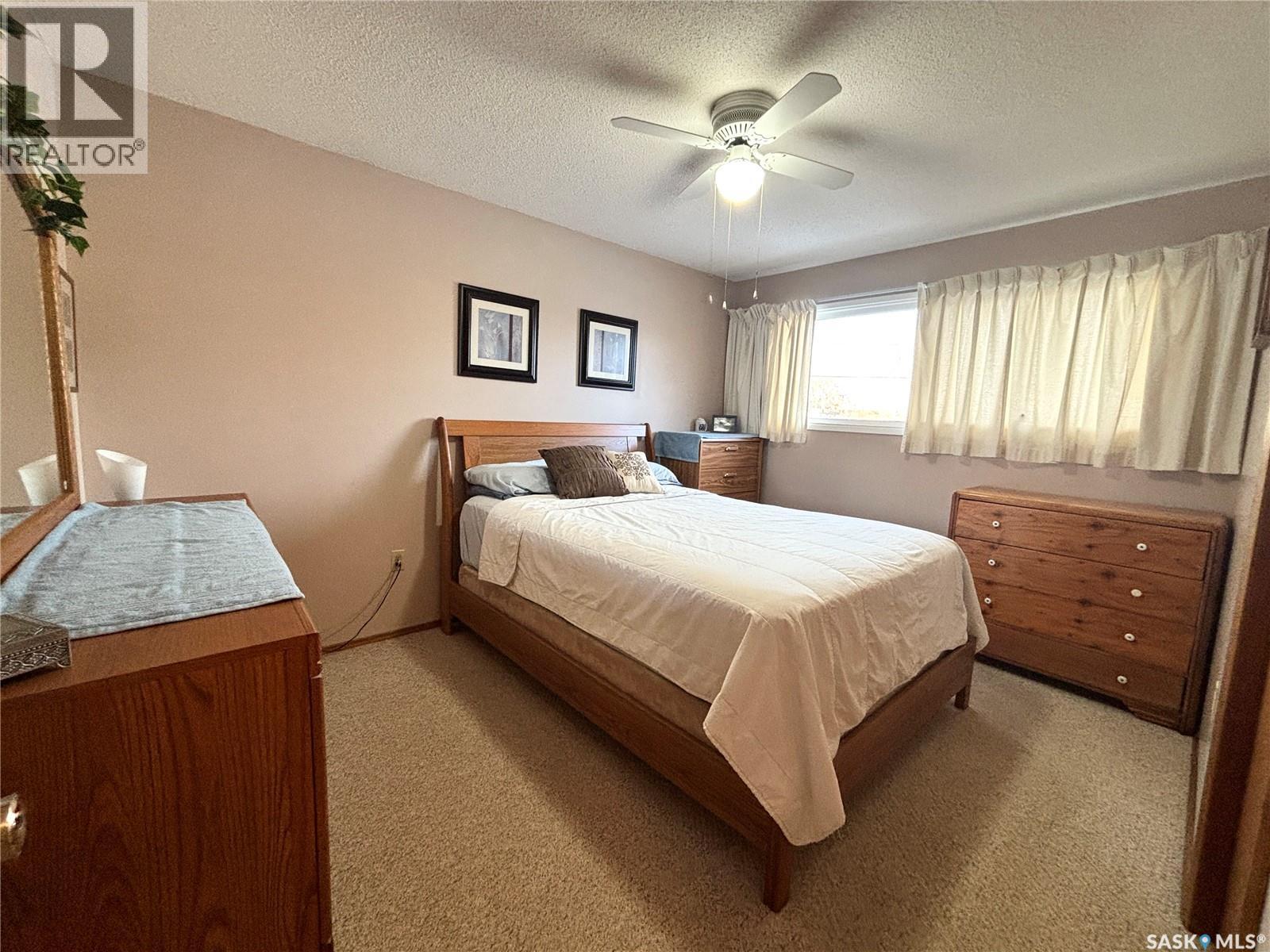 202 Herbert Street, Maple Creek, Saskatchewan  S0N 1N0 - Photo 18 - SK032337