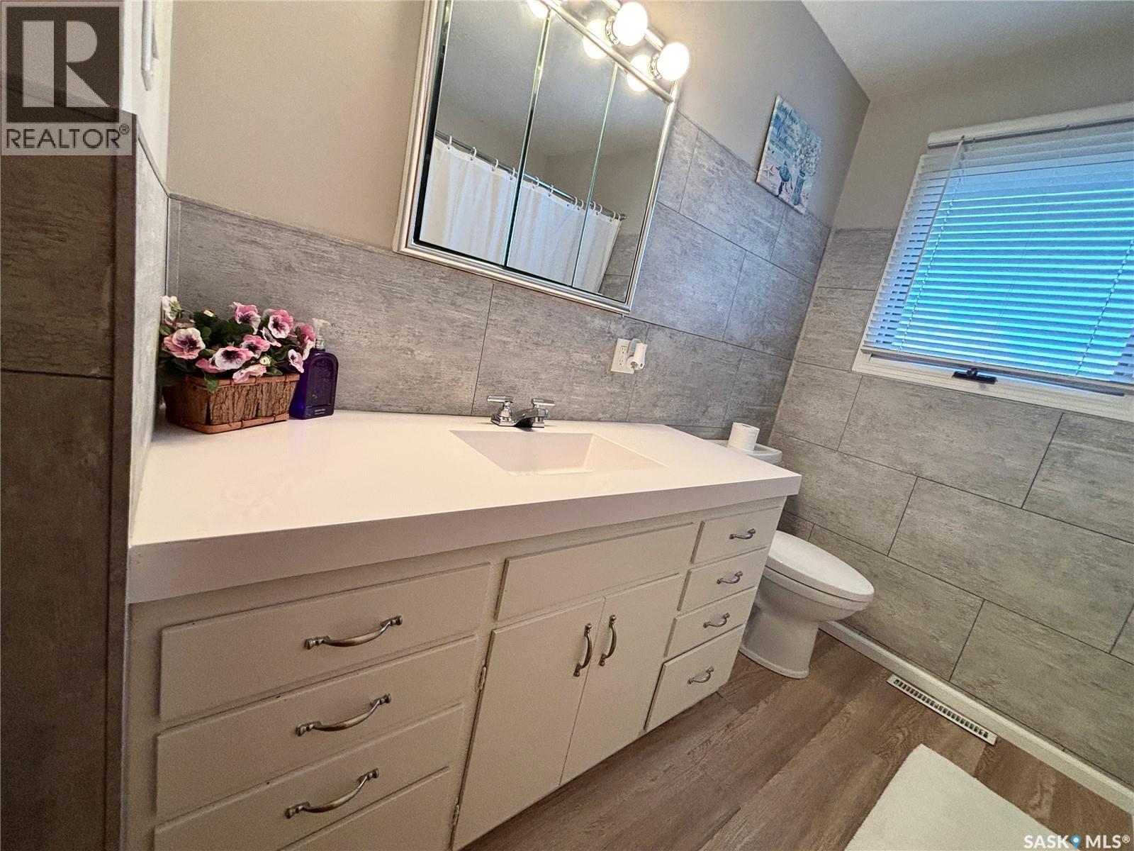 202 Herbert Street, Maple Creek, Saskatchewan  S0N 1N0 - Photo 22 - SK032337