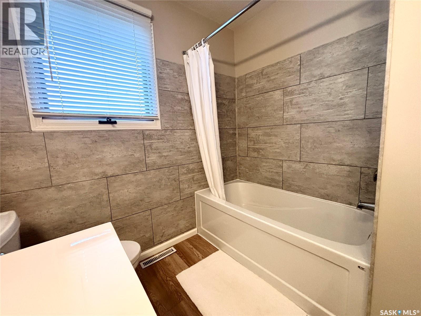 202 Herbert Street, Maple Creek, Saskatchewan  S0N 1N0 - Photo 23 - SK032337