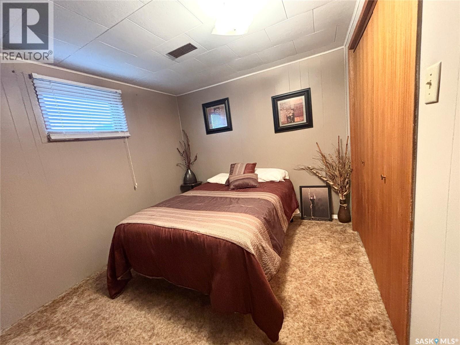 202 Herbert Street, Maple Creek, Saskatchewan  S0N 1N0 - Photo 30 - SK032337