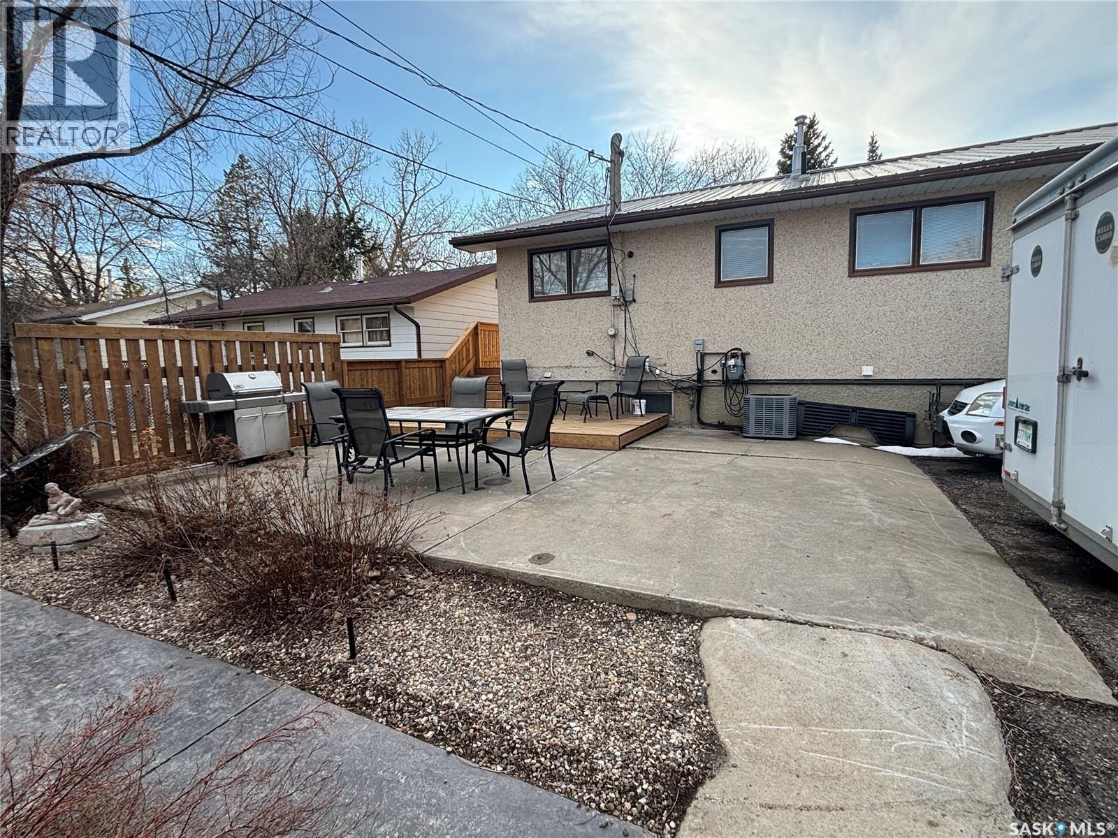 202 Herbert Street, Maple Creek, Saskatchewan  S0N 1N0 - Photo 8 - SK032337