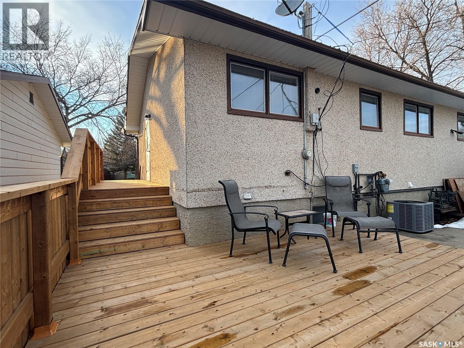 202 Herbert Street, Maple Creek, Saskatchewan  S0N 1N0 - Photo 9 - SK032337