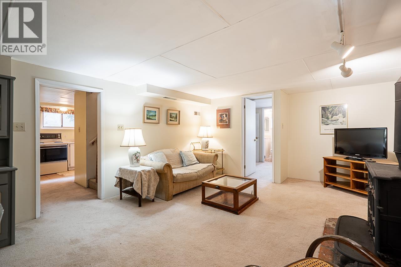 902 Fourth Street, New Westminster, British Columbia  V3L 2W6 - Photo 22 - R3107949