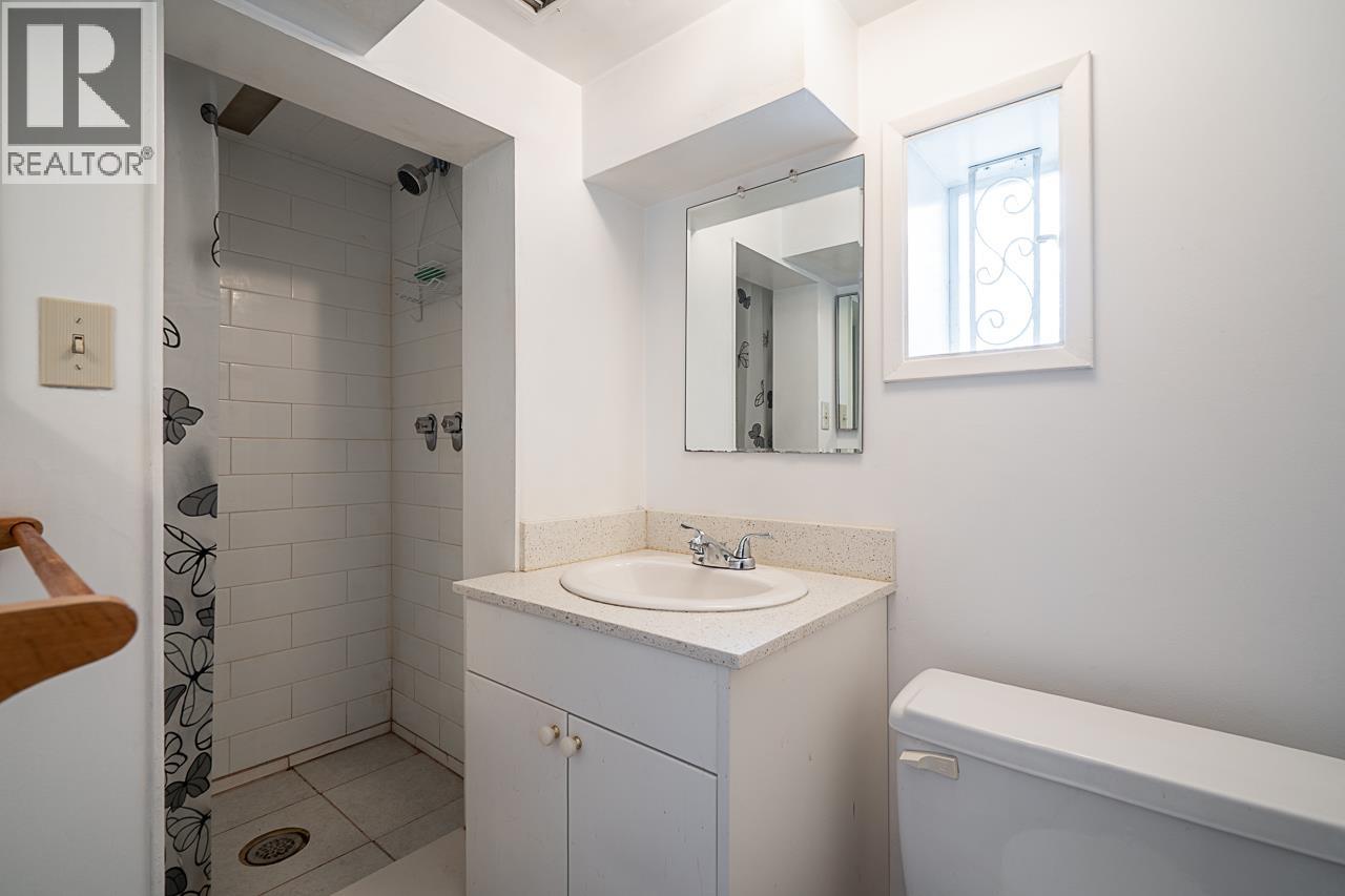 902 Fourth Street, New Westminster, British Columbia  V3L 2W6 - Photo 26 - R3107949