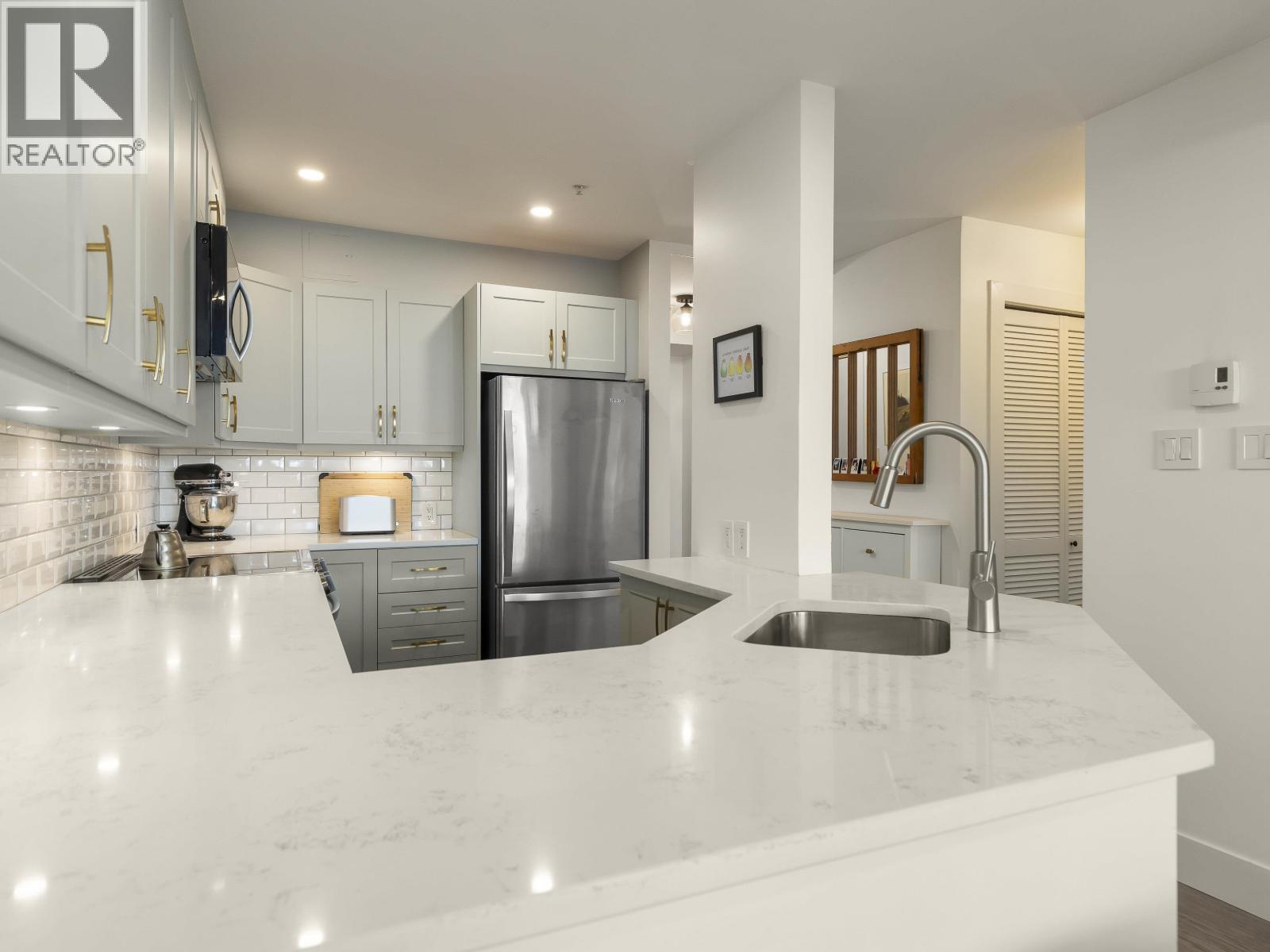 102 2287 W 3rd Avenue, Vancouver, British Columbia  V6K 1L5 - Photo 11 - R3107829