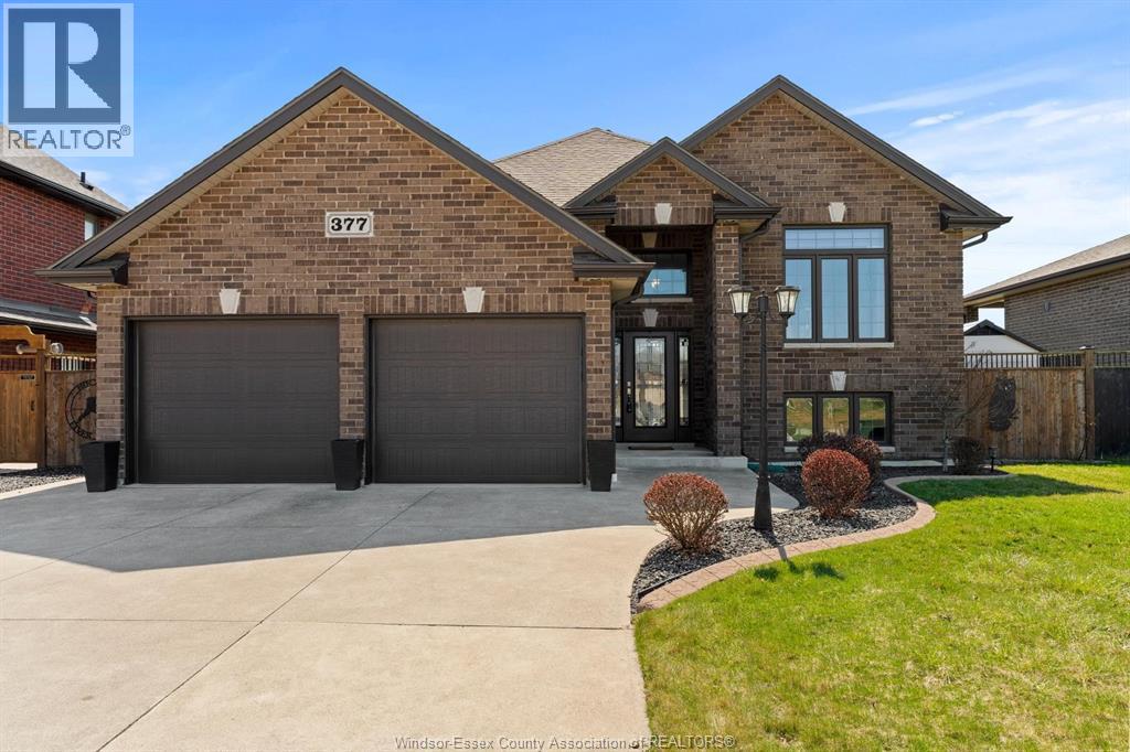 377 Piroli Crescent, Lakeshore, Ontario  N0R 1A0 - Photo 2 - 26007500