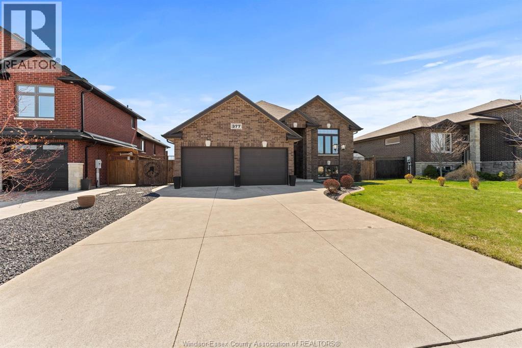 377 Piroli Crescent, Lakeshore, Ontario  N0R 1A0 - Photo 3 - 26007500