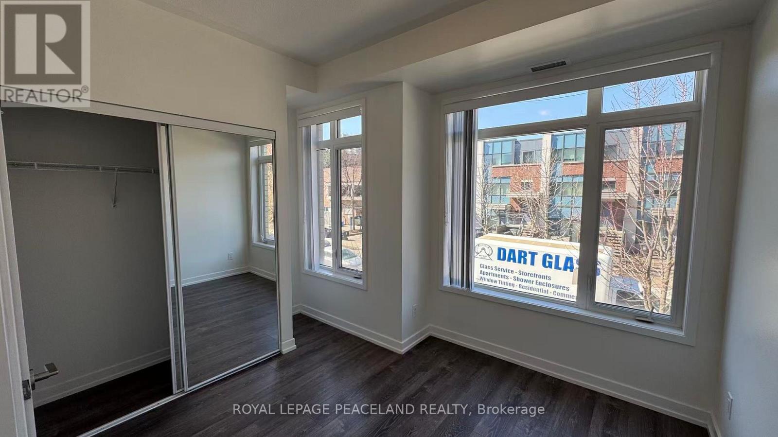 59 Regent Street, Toronto, Ontario  M5A 3N7 - Photo 8 - C12962174