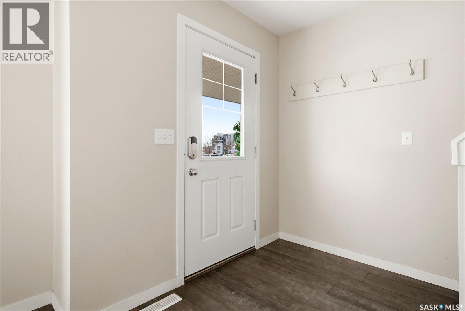 2 5752 Gordon Road, Regina, Saskatchewan  S4W 0M1 - Photo 11 - SK032271