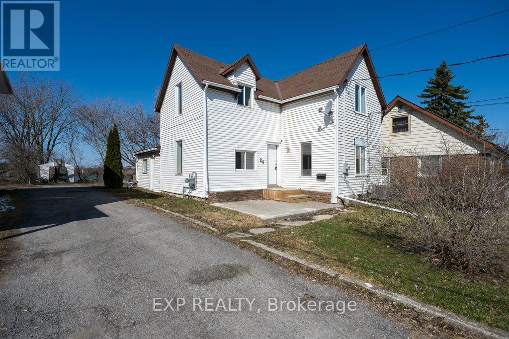 24 Albion Street, Belleville, Ontario  K8N 3R8 - Photo 1 - X12973864