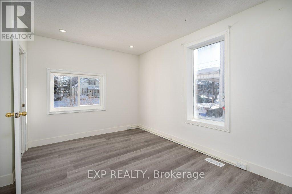 24 Albion Street, Belleville, Ontario  K8N 3R8 - Photo 8 - X12973864