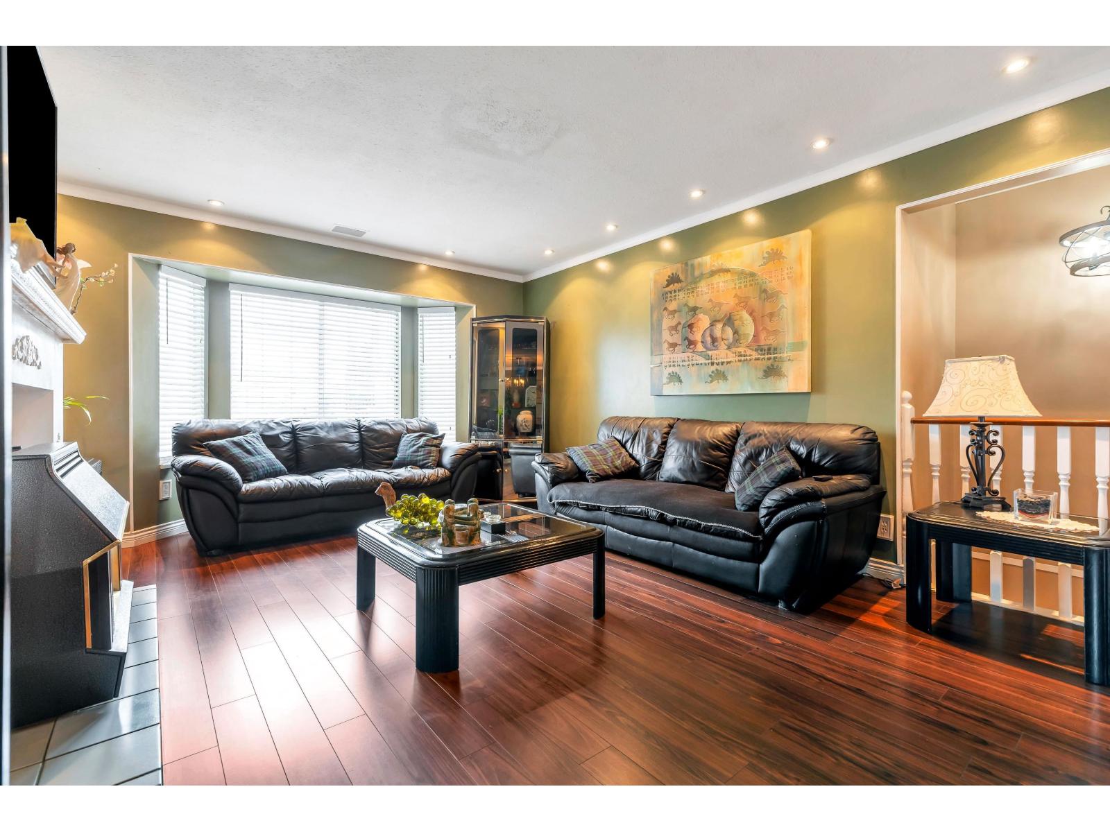 13280 81a Avenue, Surrey, British Columbia V3W 9M6 - Photo 2 - R3097643