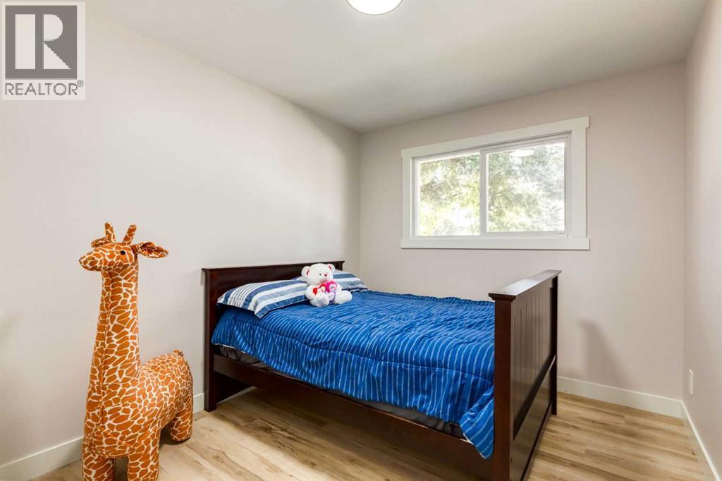 392 Cantrell Drive SW, Calgary, Alberta  T2W 2E4 - Photo 27 - A2251732